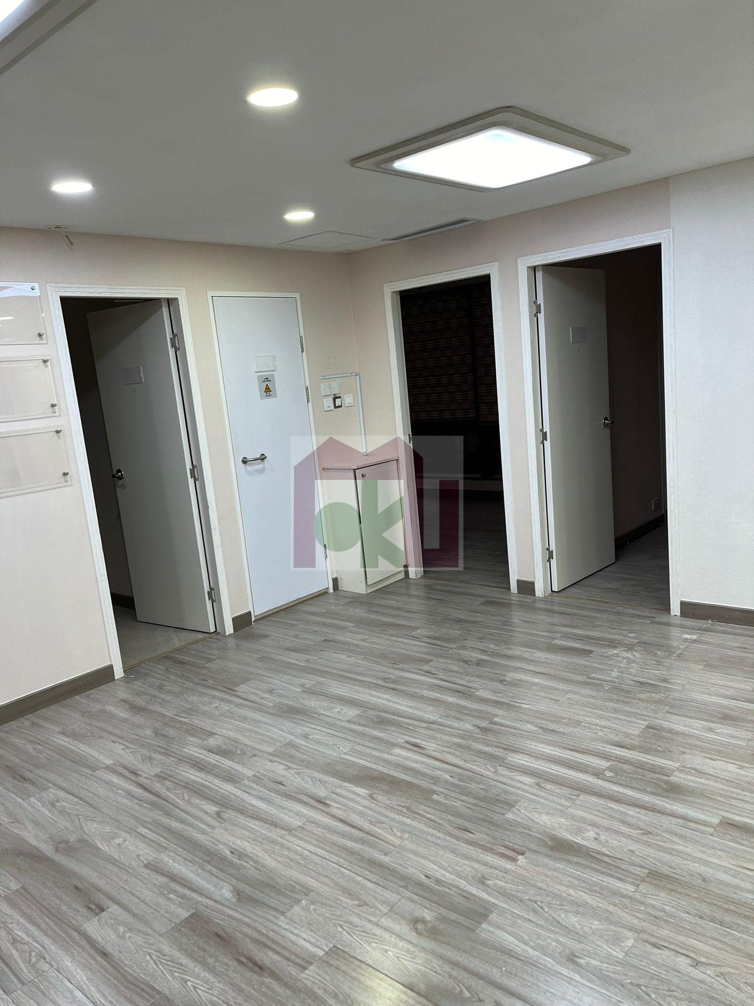 8 Hart Avenue building or unit photo